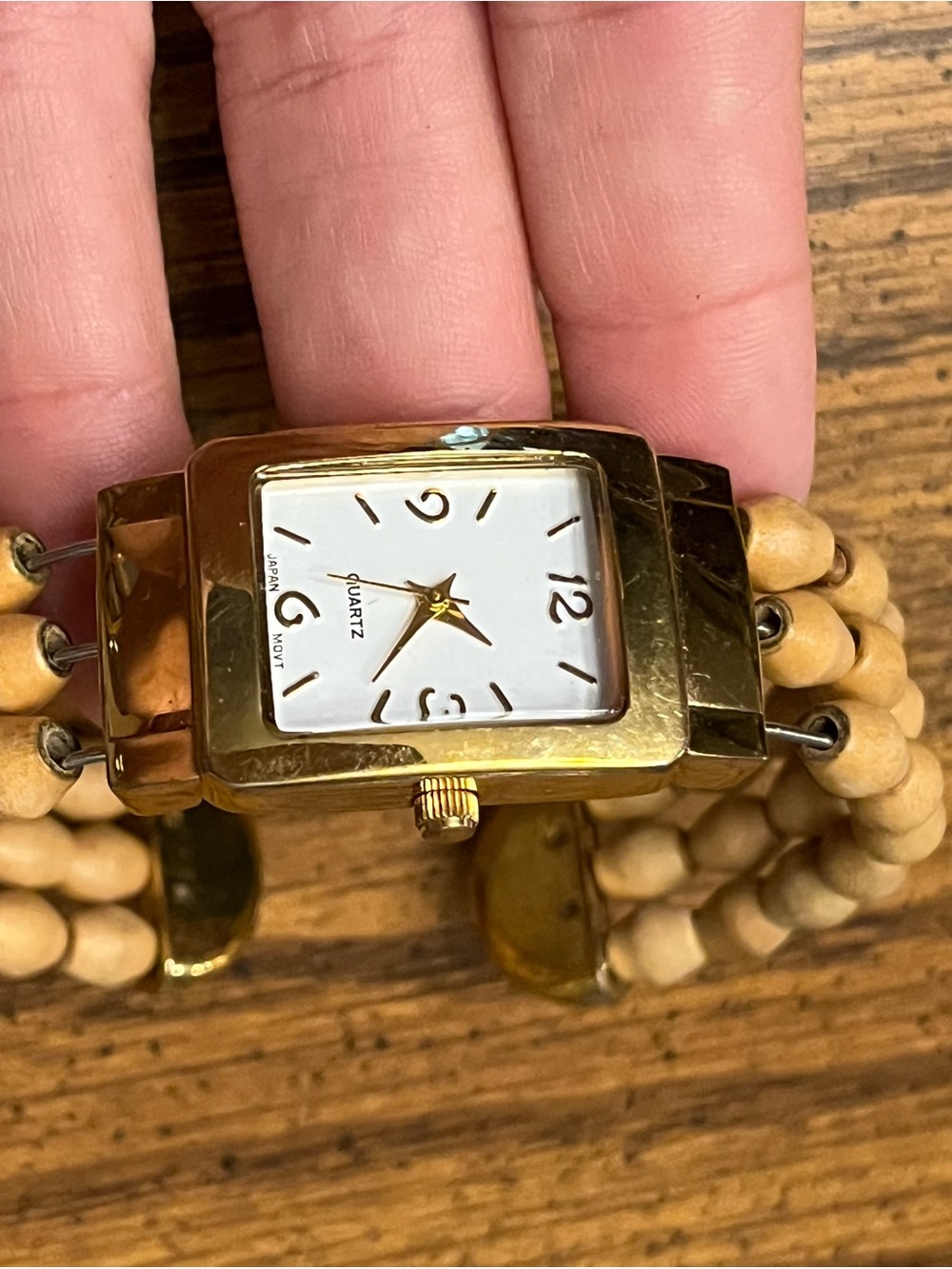 Vintage Quartz Watch Japan Movt F307673-1P Stainless Steel Back SR626SW